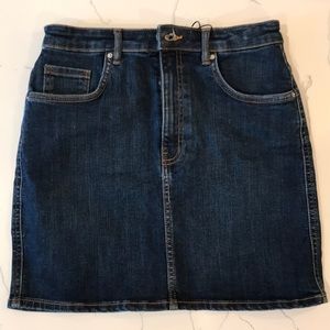 Never worn jean skirt!!